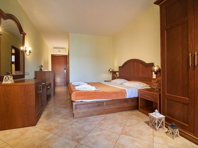 Toroni Blue Sea 20 - Room Example