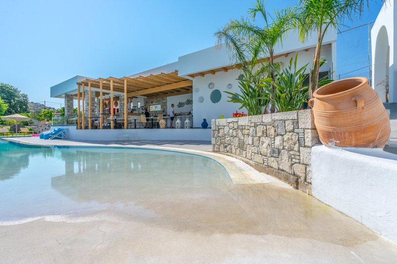 Kouros Home 13