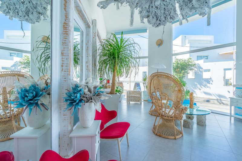 Kouros Home 28