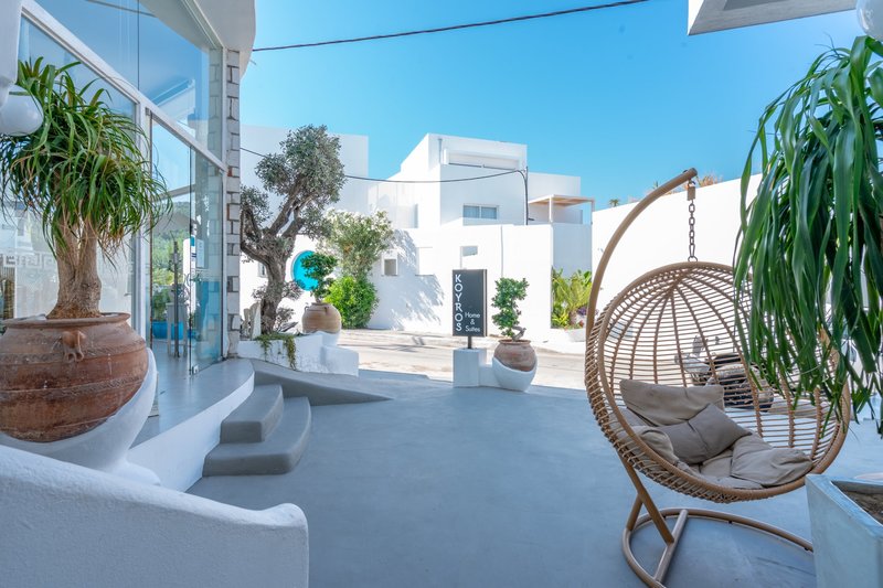 Kouros Home 31