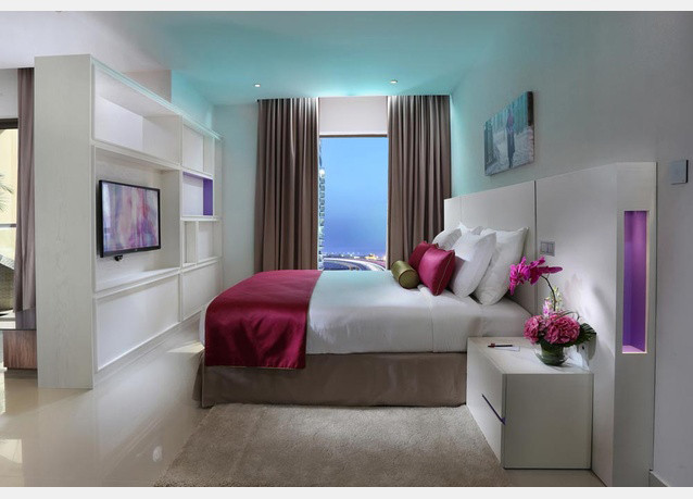 Ramada Hotel & Suites by Wyndham Dubai JBR 4