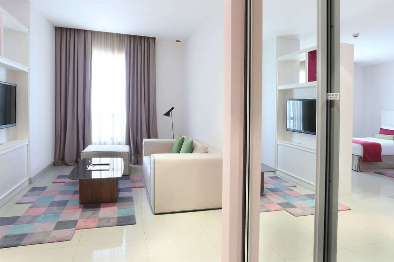 Ramada Hotel & Suites by Wyndham Dubai JBR 10