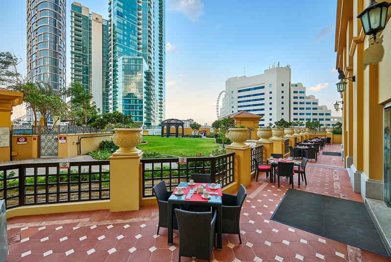 Hawthorn Hotel & Suites by Wyndham JBR 2
