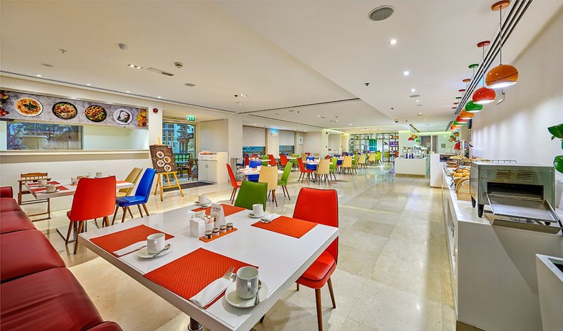 Hawthorn Hotel & Suites by Wyndham JBR 16