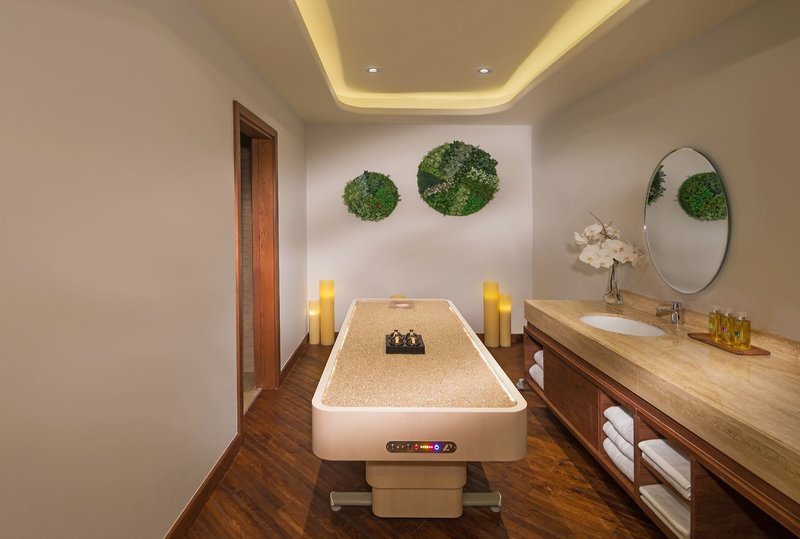 Hawthorn Hotel & Suites by Wyndham JBR 23