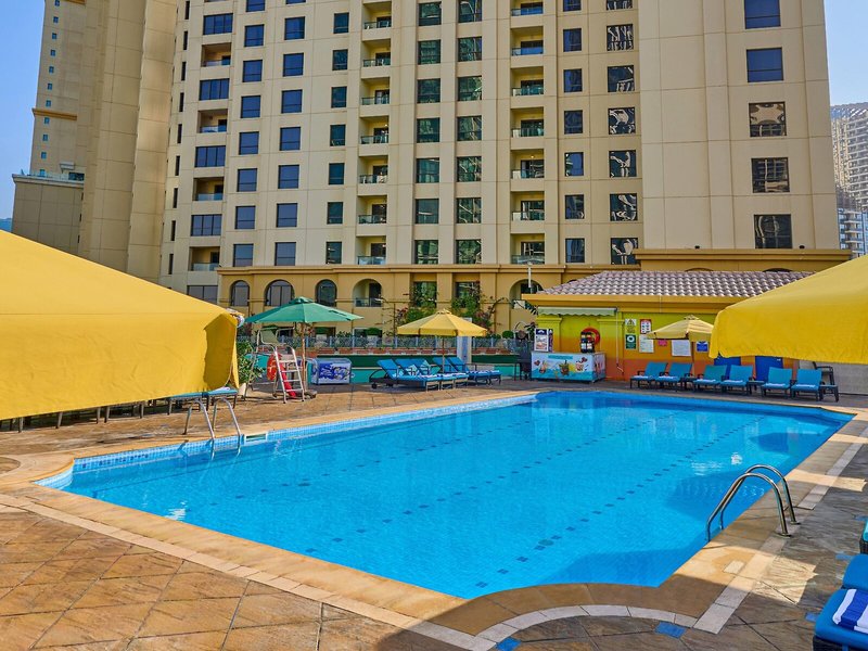 Hawthorn Hotel & Suites by Wyndham JBR 11