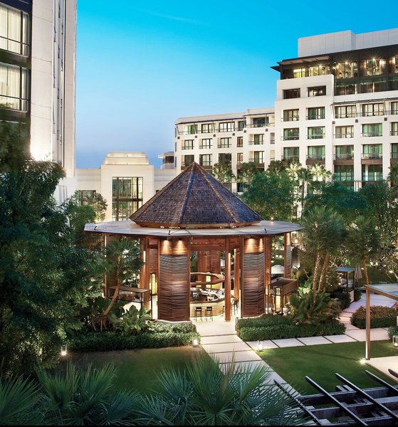 Siam Kempinski Hotel Bangkok 12