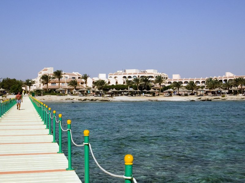 Flamenco Beach & Flamenco Resort 6