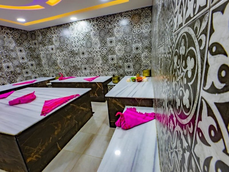 Flamenco Beach & Flamenco Resort 30