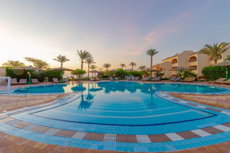 Flamenco Beach & Flamenco Resort 11