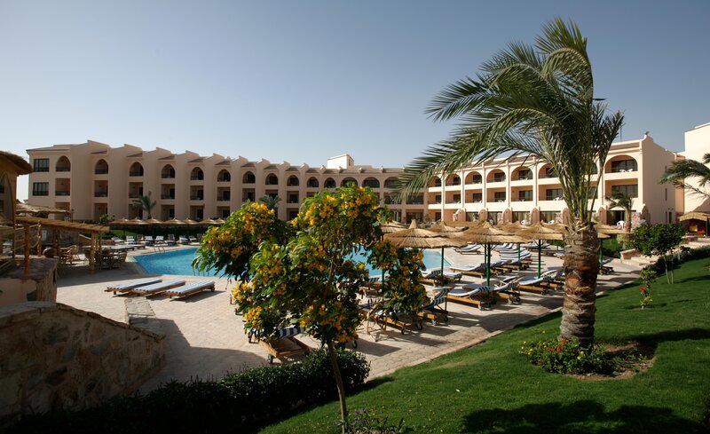 Flamenco Beach & Flamenco Resort 1