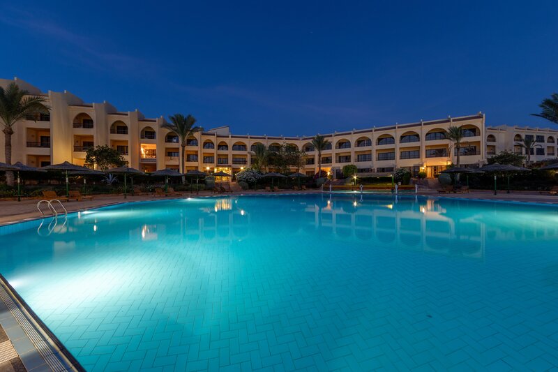 Flamenco Beach & Flamenco Resort 2