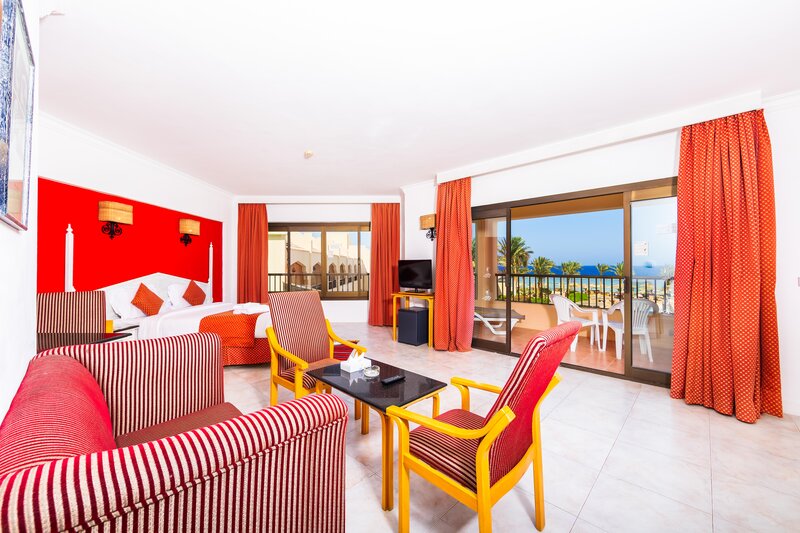 Flamenco Beach & Flamenco Resort 14