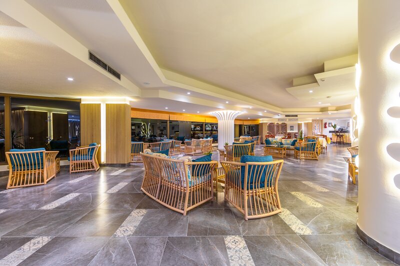 Flamenco Beach & Flamenco Resort 20