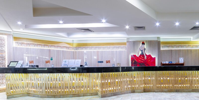 Flamenco Beach & Flamenco Resort 25