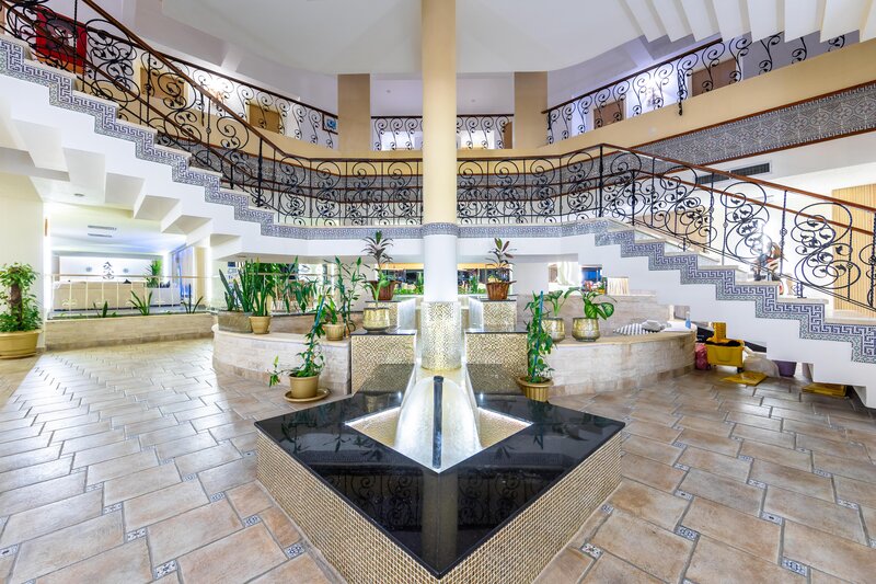 Flamenco Beach & Resort 19