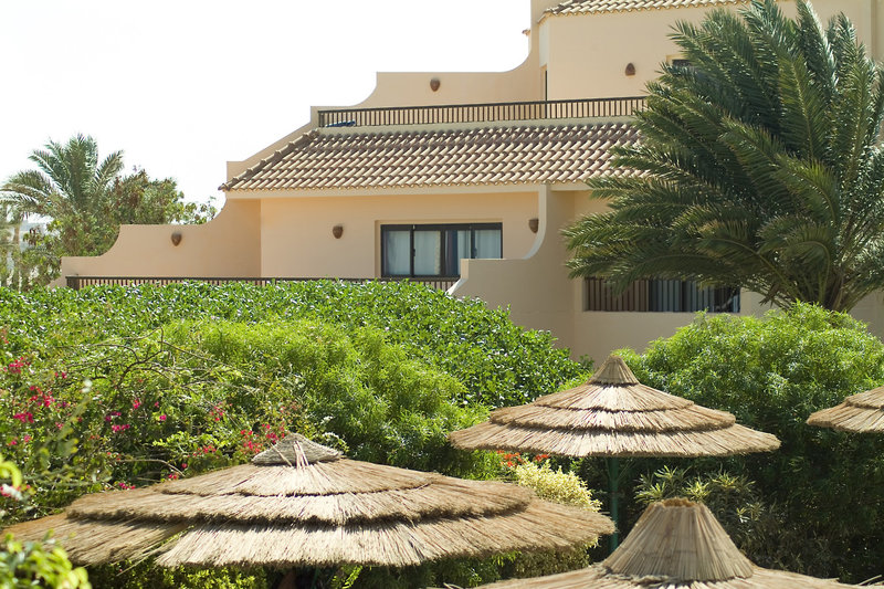 Flamenco Beach & Resort 92