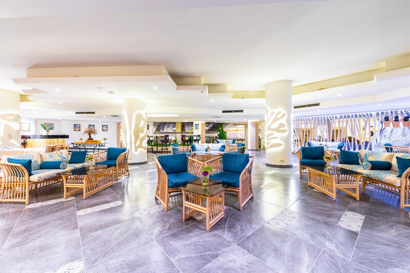 Flamenco Beach & Resort 28