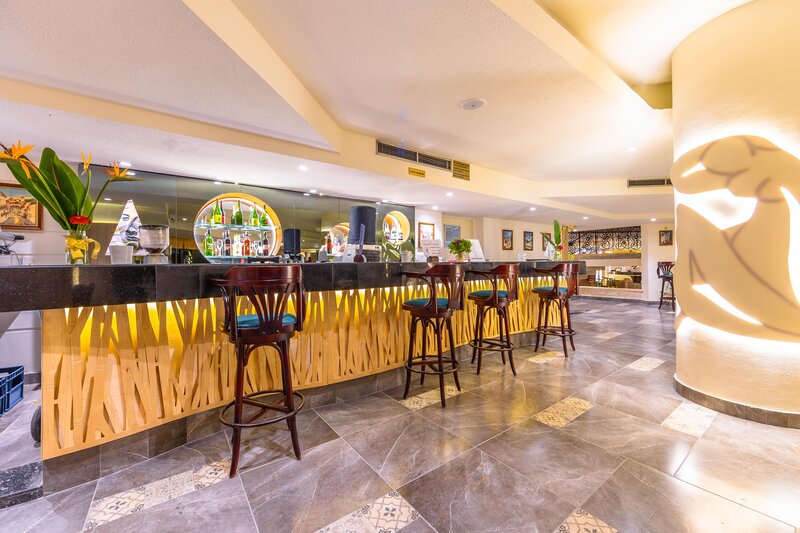 Flamenco Beach & Resort 32