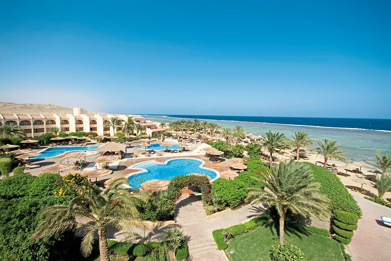 Flamenco Beach & Flamenco Resort 1