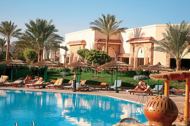 Flamenco Beach & Flamenco Resort 6