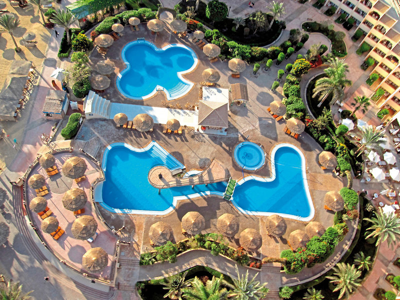 Flamenco Beach & Flamenco Resort 9