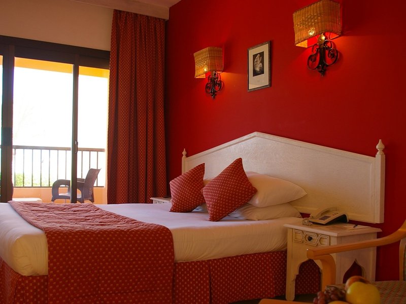 Flamenco Beach & Resort 34