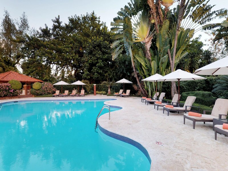 El Embajador A Royal Hideaway Hotel 14 - Outdoor Pool