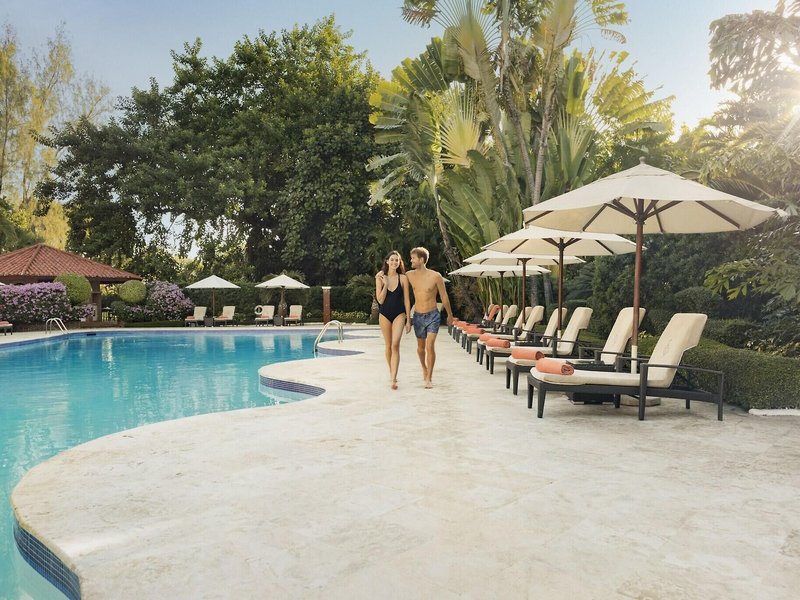 El Embajador A Royal Hideaway Hotel 19 - Outdoor Pool