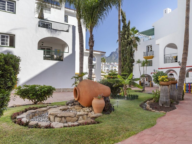 Sunset Harbour Club 1 - Exterior