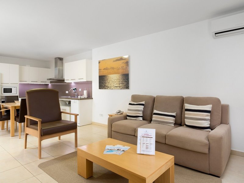 Sunset Harbour Club 34 - Room Example