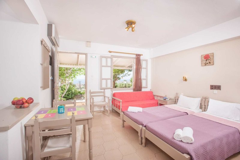 Panorama Sea View Hotel Apartments 10