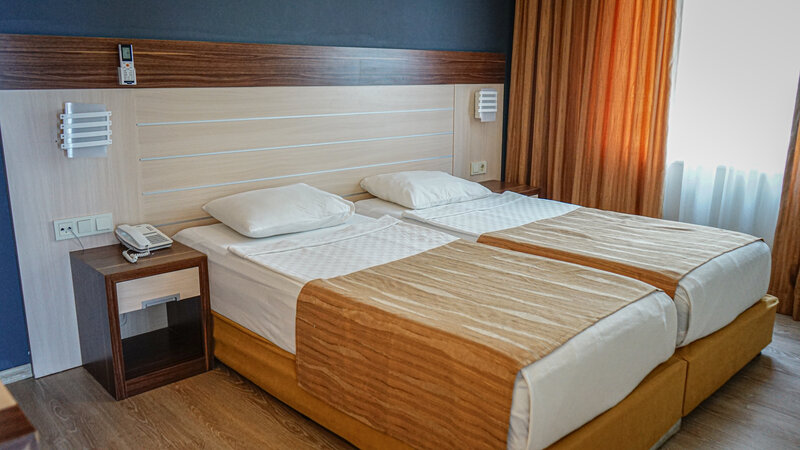 Hawaii Suite Beach Hotel 3