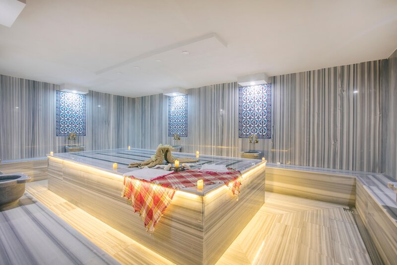 Hawaii Suite Beach Hotel 7