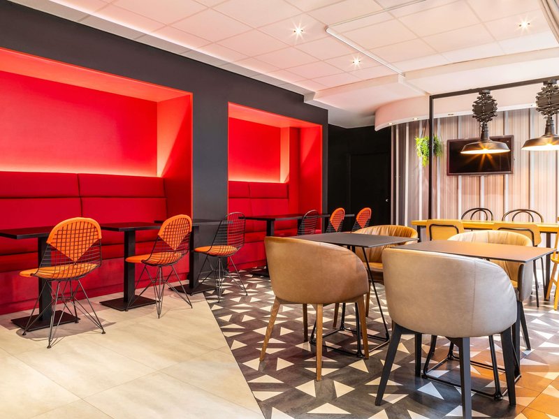 ibis Paris Ornano Montmartre Nord 18eme 3 - Lounge / Lobby