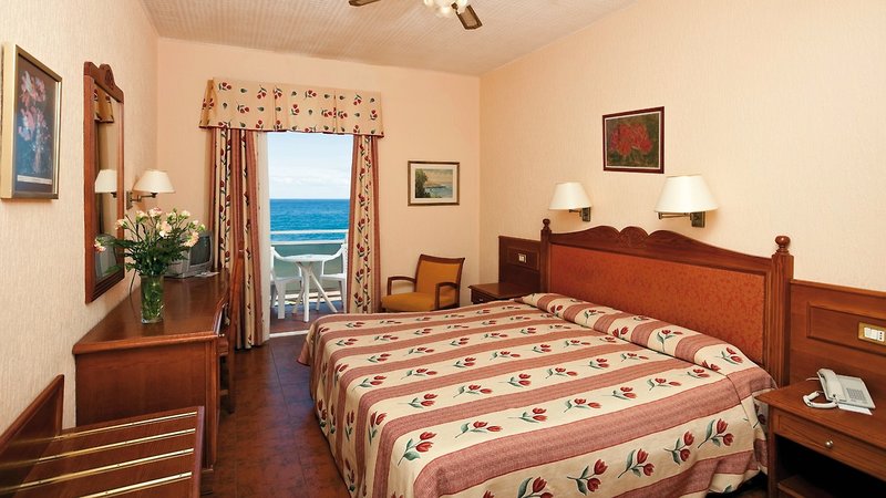 Hotel Monopol 8