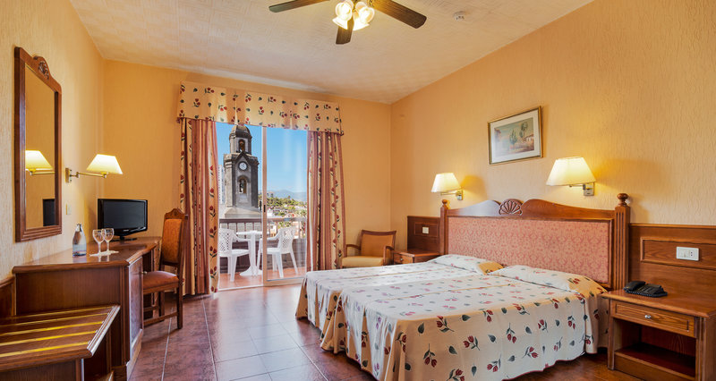 Hotel Monopol 8