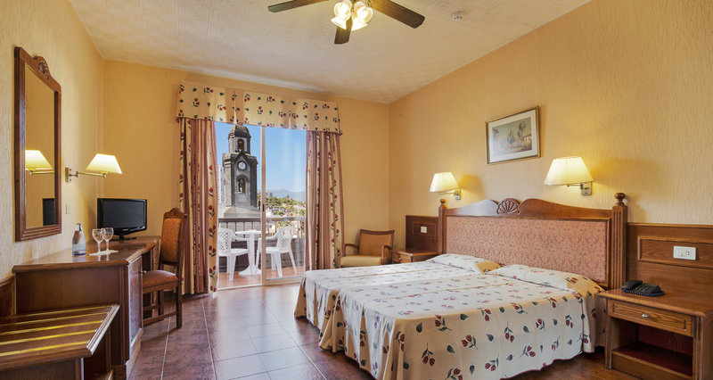 Hotel Monopol 8