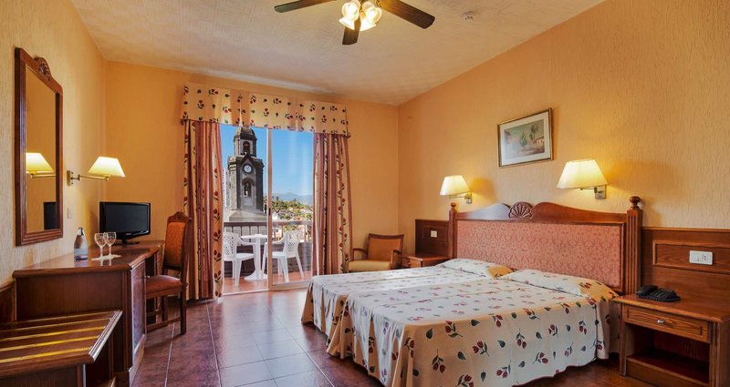 Hotel Monopol 13