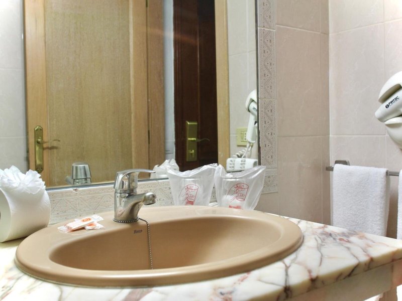 Park Plaza & Tropical - Park Plaza 33