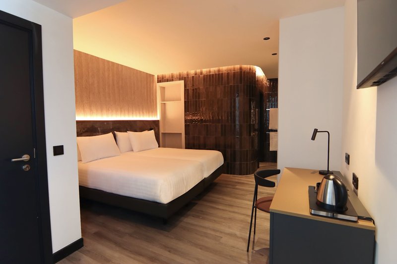 Silken Saaj Maar 19 - Room Example