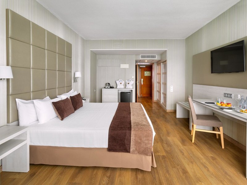 Best Semiramis 33