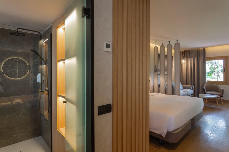 Radisson Resort & Residences Tenerife 13