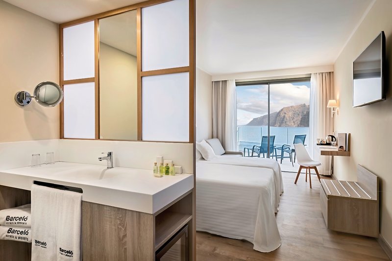 Barceló Santiago 12