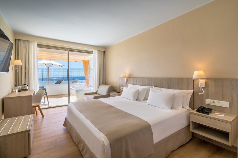Barcelo Santiago 53