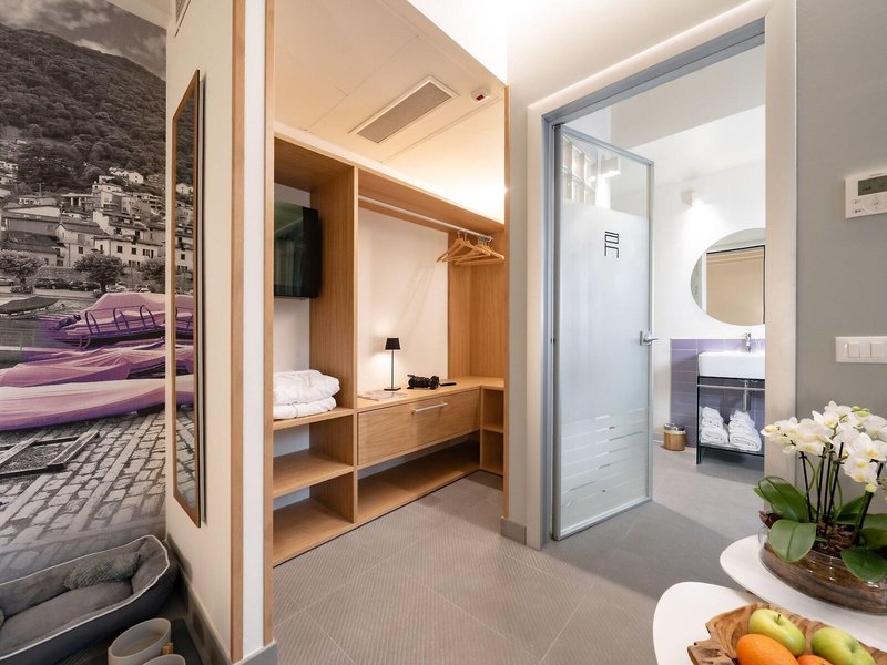 Avenue Hotel 17
