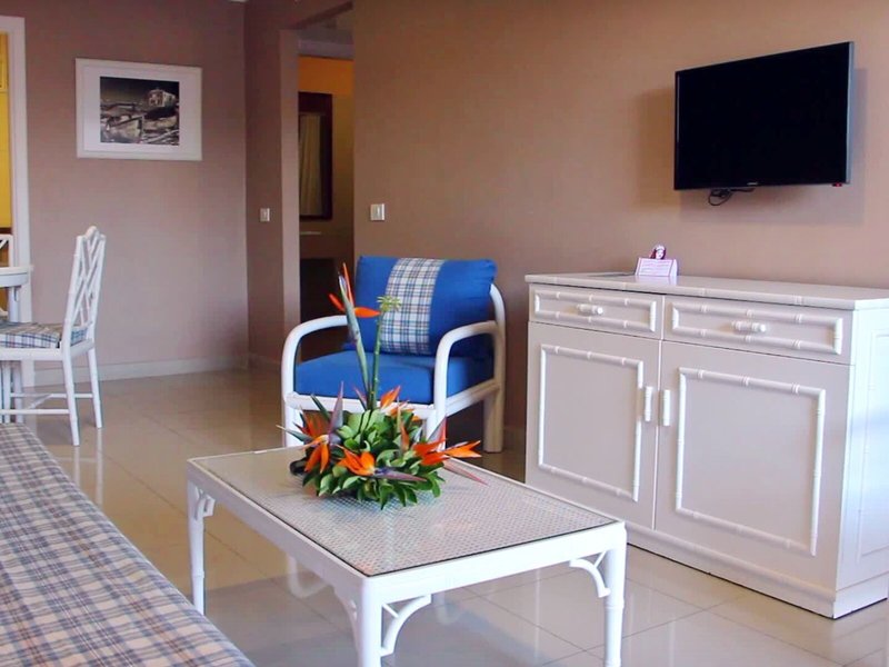 La Quinta Park Suites 22