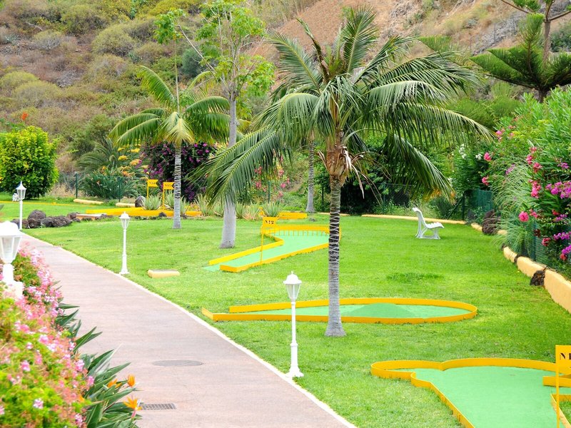La Quinta Park Suites 26