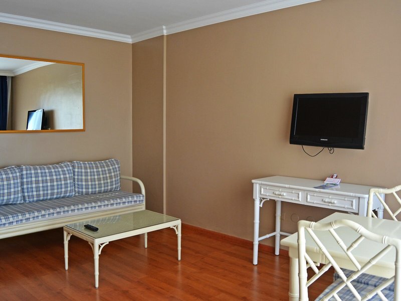 La Quinta Park Suites 37