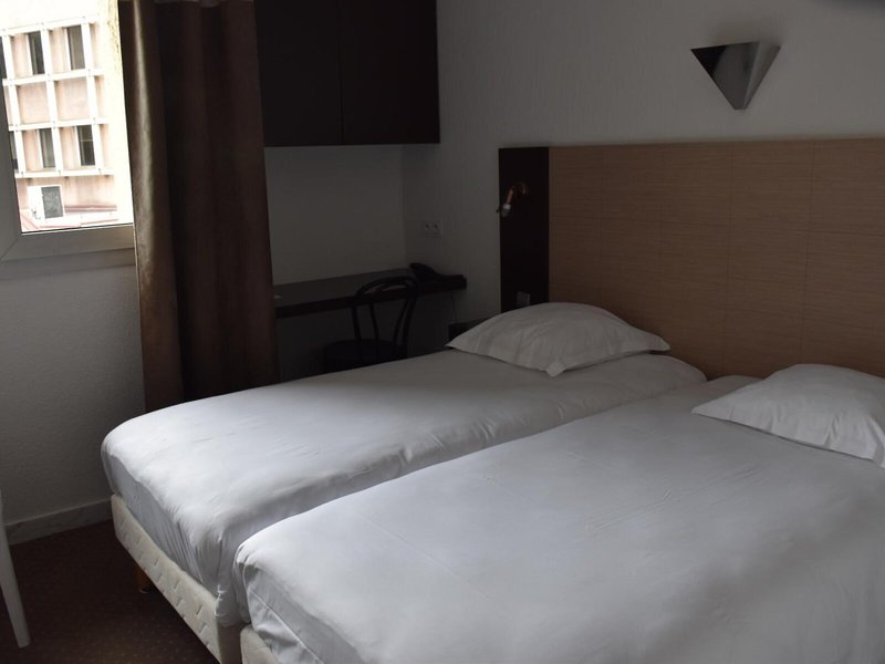 Adonis Arc Hotel Aix 36